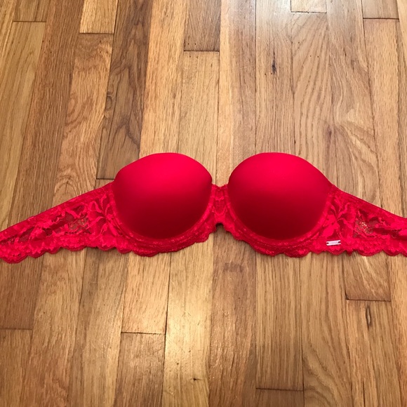 VS PINK - RED STRAPLESS BRA