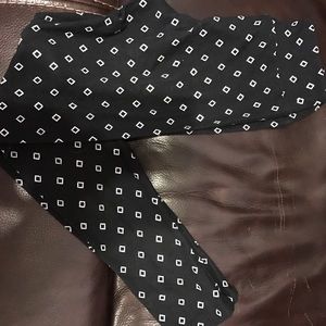 EUC Lularoe Leggings