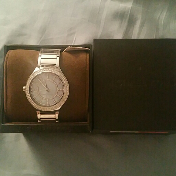 Michael kors watch - Picture 3 of 4