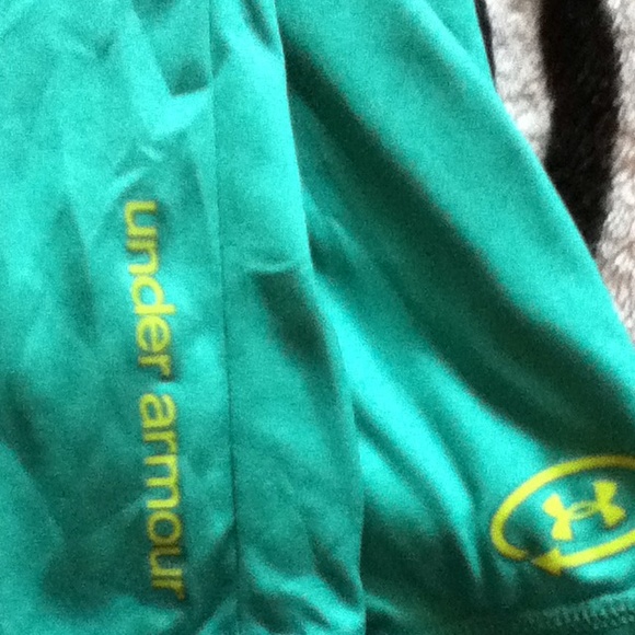 Under Armour tees - Picture 2 of 3