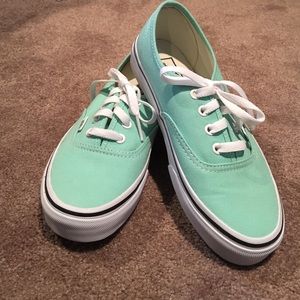 Mint vans