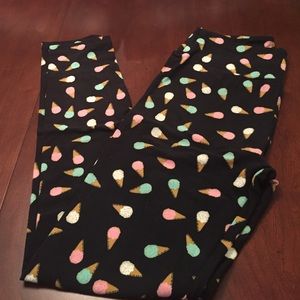 BNWT LuLaRoe OS leggings - black w/ice cream cones