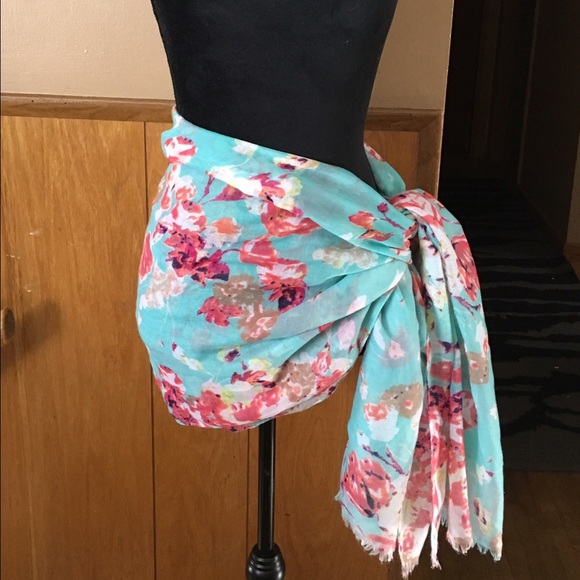 Airy Summer Scarf/Wrap - Picture 2 of 4