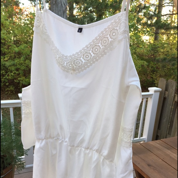 White romper - Picture 4 of 4