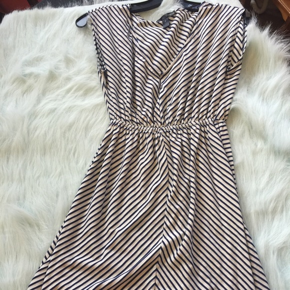 Aqua V stripe neck dress - small