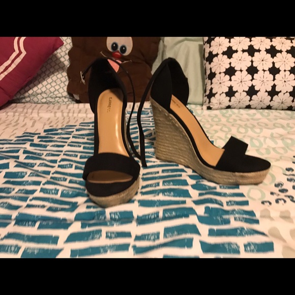 Black Express Wedges