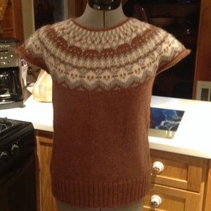 Banana Republic capped sleeveless, Sweater