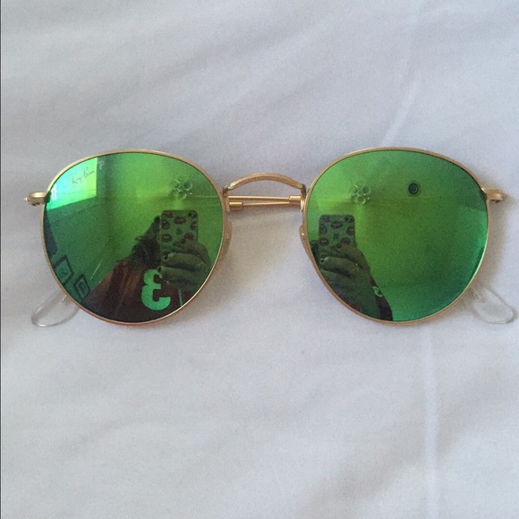 Round Reflective Ray-Ban