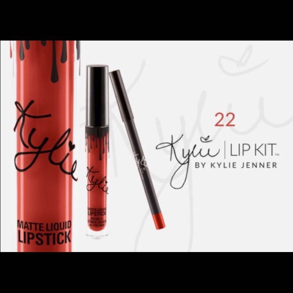 BRAND NEW KYLIE JENNER LIPKIT, 22