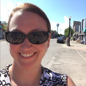 Meet your Posher, Eileen