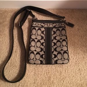 ⭐️FINAL SALE⭐️ Black and gray Coach bag