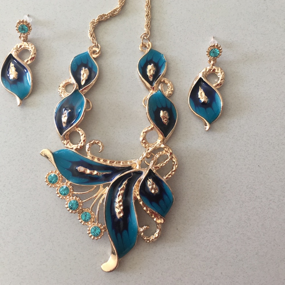 DONATED Australian Crystal jewelry set