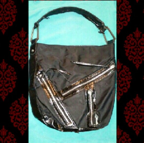 Carlos Santana Handbags - ISO this Carlos Santana Black Purse/Handbag Carlos Santana Handbags - ISO this Carlos Santana Black Purse/Handbag