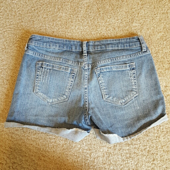 Forever 21 Shorts - Picture 2 of 3