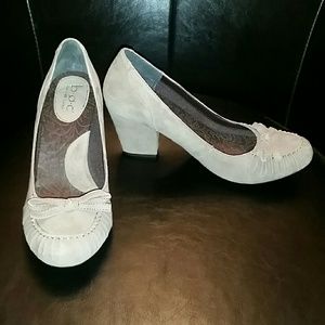 B.O.C Suede heels with bow detail