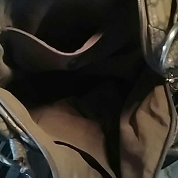 Relic Hobo Bag - Picture 3 of 4