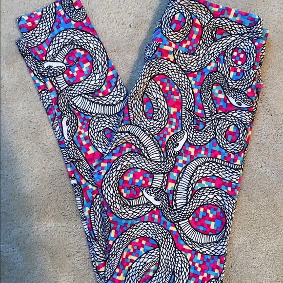 Lularoe Snakes Leggings OS - Picture 1 of 1