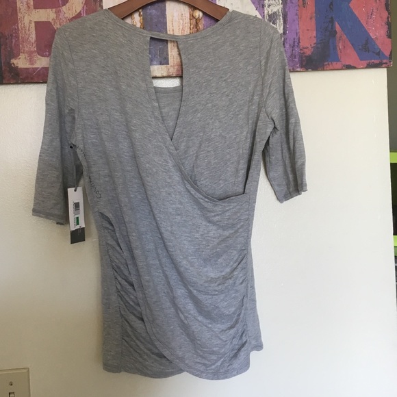 Calvin Klein Brand New Top. - Picture 2 of 3