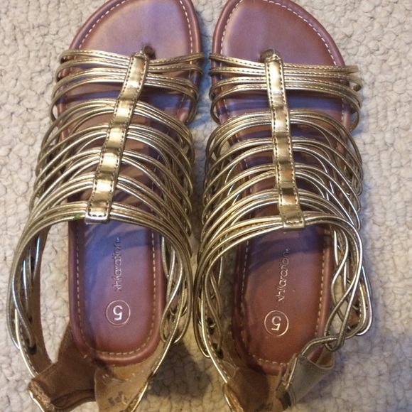Cute gold sandals!
