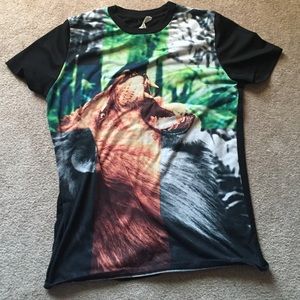 Lion T-shirt