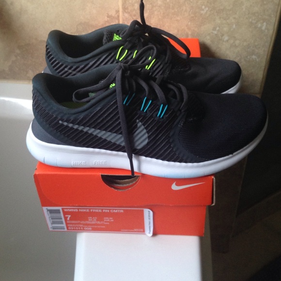 Nike free shoes