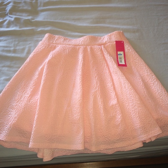 Light pink embroided skirt:)