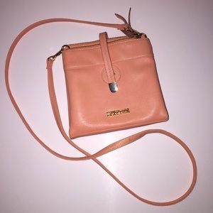 Kenneth Cole cross body purse