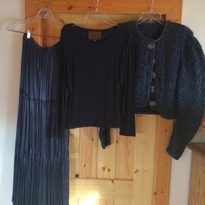 Double D Ranchwear outfit in a teal color