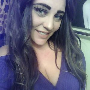 Meet your Posher, Cynthia