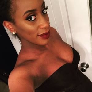 Meet your Posher, Arielle