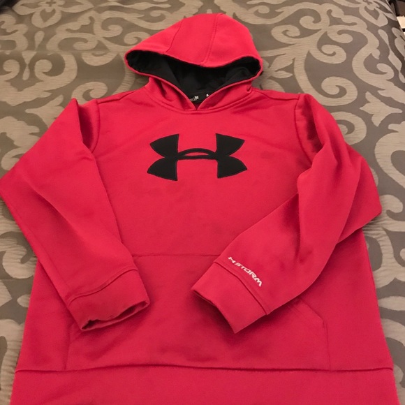 Boys Under Armour storm hoodie