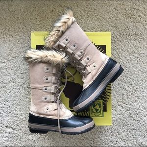 Skii Boots! Never worn/ Brand New in Box.