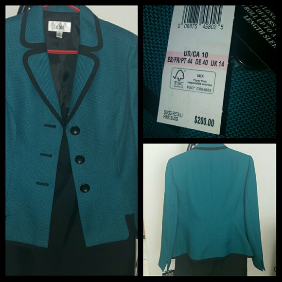 2 piece suit never worn. Great for interviews.