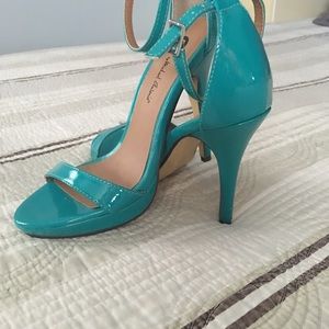 Teal strapped heals