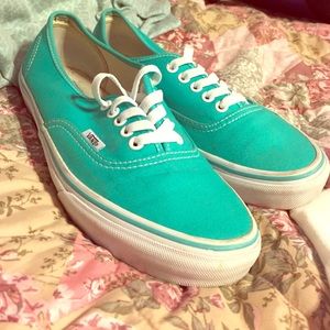 Unisex vans. Woman's 9. Men's 7 1/2