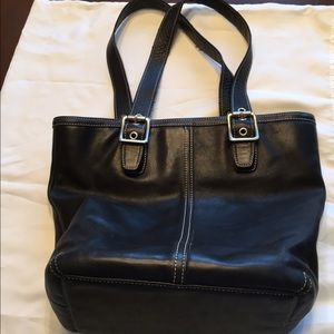 ⚡️Clearance - Classic Black leather Coach Tote⚡️