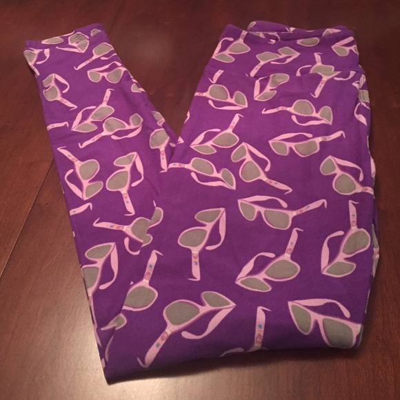 BNWT LuLaRoe OS leggings -purple w/pink sunglasses
