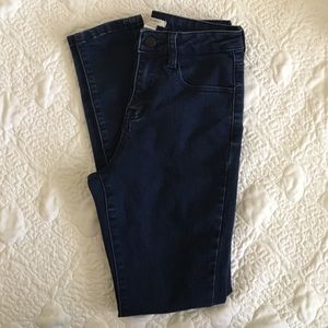Dark blue high waisted jeans
