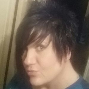 Meet your Posher, Dena