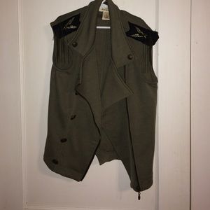 ⭐️️SALE⭐️️ Arden B Vest