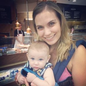 Meet your Posher, Janelle