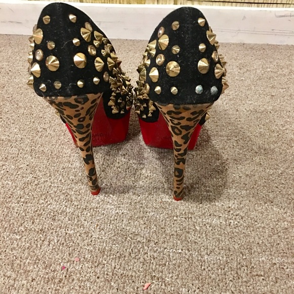 Studded leopard heels - Picture 3 of 3