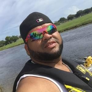 Meet your Posher, Luis