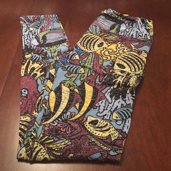 BNWT LuLaRoe OS leggings - Aquarium!