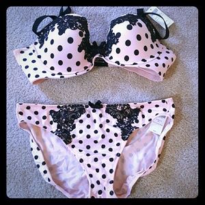 Soma bra and panty set. NEW