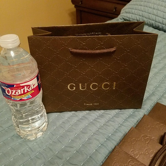 Small Gucci shopping bags - Picture 2 of 2
