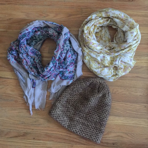 Scarf and hat bundle