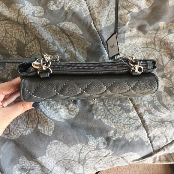 Quilted shoulder purse - Picture 3 of 4