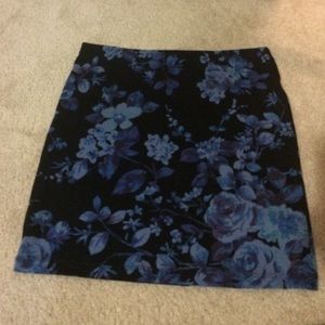 Mini blue floral skirt