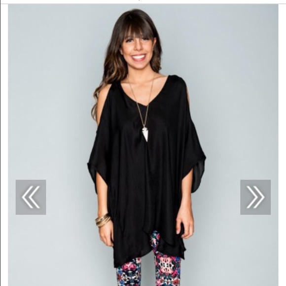 ISO Show Me Your Mumu PETA boo Tunic in Black